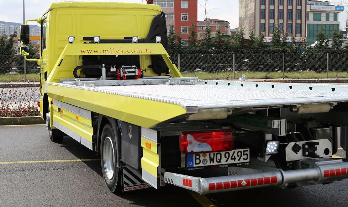 sliding-platform-recovery-truck-11111.jpg